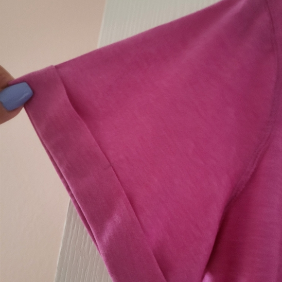 NWT Fuschia Pink Legend top Large - Picture 4 of 4